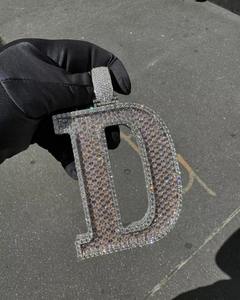 Colgante de LETRA DE DIAMANTE atemporal de oro de alta calidad, estilo clásico personalizado, estilo elegante, colgantes de moda competitivos - Product Image 2