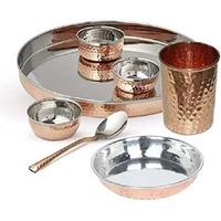 Ensemble d'assiettes en cuivre antique écologique Fabriqué à la main 7 pièces Thali en cuivre Assiette décorative Ensemble Thali en cuivre pur