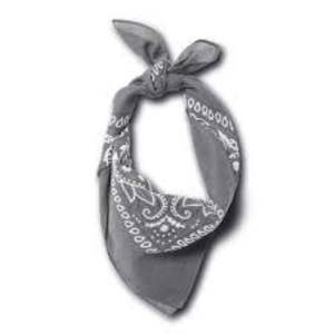 Bandana en coton carré élégant pour hommes Séchage rapide et lavable Design personnalisé en polyester avec des caractéristiques écologiques - Product Image 6