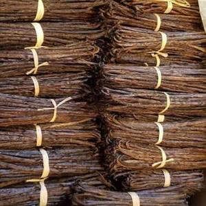 Premium Grade Indonesian Vanilla <b>Beans</b> with Rich Aroma and Flavor For Sale - Product Image 1