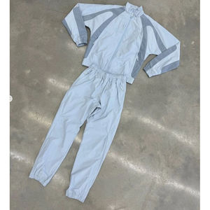 Survêtements de jogging deux pièces en nylon de haute qualité avec logo personnalisé, fermeture éclair réfléchissante, streetwear vintage, survêtements pour hommes - Product Image 2