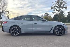 2022 i4 M50 Gran Coupe 536-hp Doble Motor AWD, Gris Metálico Brooklyn, Sin Modificar - Product Image 3