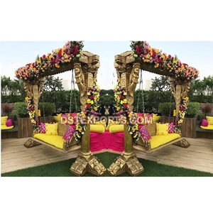Columpio con función Mehndi al aire libre para novia, novio, boda más bonita, Columpio de madera para novia, novio, ceremonia de boda al aire libre, columpio - Product Image 1