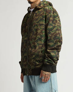 Custom <b>Lightweight</b> <b>Waterproof</b> Windbreaker <b>Jacket</b> for <b>Men</b> Women Stand Collar OEM Front Logo Bulk Sportswear Customizable <b>Men's</b> - Product Image 4