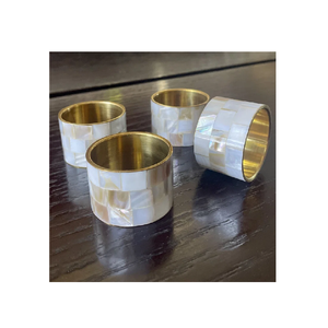 Anillo de servilleta de nácar y latón para Decoración de mesa de cena casera forma redonda con caja marrón gran oferta - Product Image 6