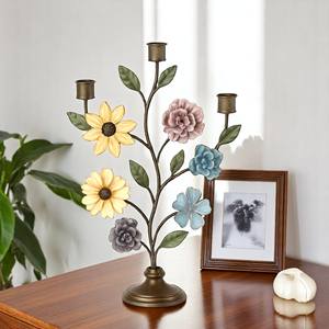 Bougeoir floral en métal à 3 bras fabriqué à la main chandelier de table en fer de luxe sans flamme ou accessoire de Noël - Product Image 5