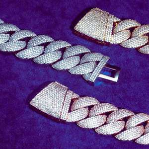 Cadena de Hombre Estilo Hip Hop, Completamente Cubierta de Diamantes VVS, con Plata de Ley 925 Chapada en Oro, Corte Brillante Redondo, Pasa el Test de Diamantes - Product Image 4