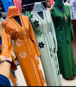 Dubai Abaya hermoso color negro musulmán tradicional abaya trabajo manual kaftan ropa islámica tradicional para mujeres - Product Image 1