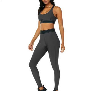 Vente chaude grande taille femmes vêtements de sport confortable solide genou longueur Fitness Yoga Leggings avant caractéristiques femme Yoga ensembles - Product Image 5