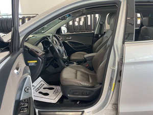 Voiture d'occasion de qualité et abordable, Hyundai Santa 2019, conduite à droite - Product Image 2