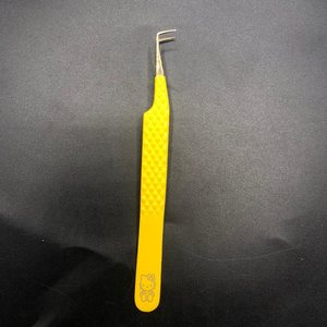 Pinzas de pestañas de fibra de Punta dorada de 90 grados de acero sostenible de alta calidad al por mayor Punta de punta de color amarillo agarre de diamante - Product Image 3