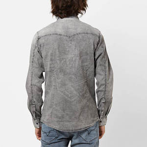 Fabrication professionnelle, conception de logo personnalisée, chemise en jean confortable pour homme, vente chaude, chemise en jean durable pour homme - Product Image 2