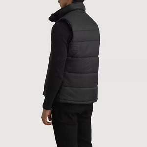 Blouson sans manches d'hiver 2025 pour homme, design décontracté surdimensionné, logo frontal, tissu respirant et écologique en nylon/polyester - Product Image 5