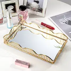 Plateau de service à cadre en laiton de la meilleure qualité avec base en verre design fantaisie pour la maison hôtels et restaurants côté or pour tapis et coussinets - Product Image 2