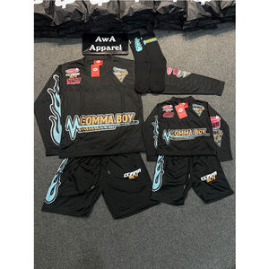 Conjunto de camiseta y pantalones cortos de manga larga para hombre de alto impacto Diseño OEM Conjunto de pantalones cortos informales lavables hechos a medida para hombre - Product Image 5