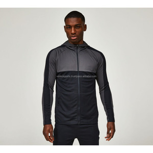 Ensemble de survêtement unisexe taille XXL en tissu polaire respirant et léger, avec pantalon cargo coupe-vent et logo imprimé, collection automne - Product Image 4