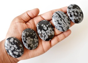 Piedras de Obsidiana Copo de Nieve al por Mayor, Piedras Curativas Naturales para Meditación y Decoración - Product Image 6