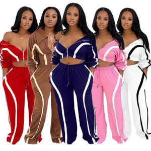 Vente flash Ensemble survêtement deux pièces personnalisé pour femme Crop Zip Hoodie Joggers Sweat Suits Velours 2 pièces Ensembles de survêtement - Product Image 4