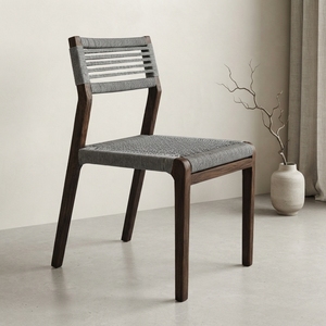 Chaise de salle à manger en corde tressée avec structure en bois de teck massif, chaise d'extérieur sans accoudoirs en corde grise pour patio et jardin, design artistique et décoratif - Product Image 3