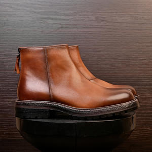 Chaussures de ville en cuir de porc de haute qualité avec revêtement imperméable et semelle intérieure souple pour hommes - Product Image 1