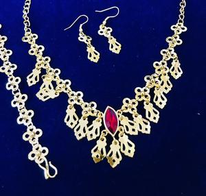 24K Plaqué Or Vintage Dubai Fashion Jewelry Set Classic Wedding Necklace Earrings Bangles Combs-Copper Diamond Gift for Her - Product Image 6