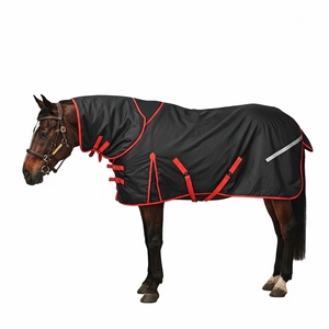 Best-seller Tapis de cheval d'hiver Couverture d'équitation d'extérieur avec boucles de poitrine Couverture de cheval avec remplissage rembourré Confortable - Product Image 1