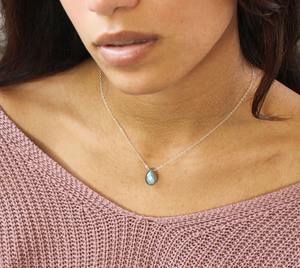 Collier de pierres précieuses en labradorite naturelle Bijoux pendentifs en couches remplis d'or 14K en argent sterling délicat - Product Image 2