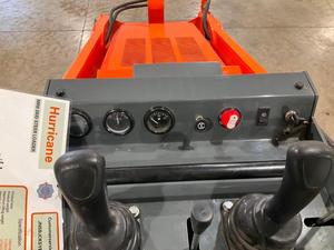 Minicargadora Hurricane HRC600L con Motor, Caja de Cambios, Bomba Hidráulica de Alta Eficiencia y Sistema de Engranajes - Product Image 6