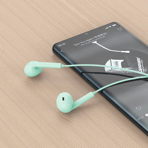 Auriculares intrauditivos tipo C con pantalla digital e indicador de batería LED, color verde - Product Image 2