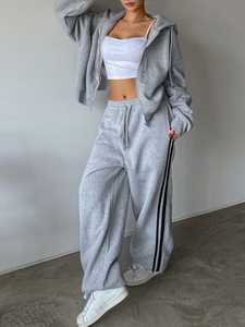 Ensemble de survêtement 2 pièces pour femme, collection hiver, style décontracté, avec logo imprimé, coupe ample, en polaire à capuche, pour homme - Product Image 6