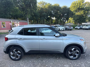 Hyundai Venue SEL FWD automatique, best-seller 2021 - Product Image 2