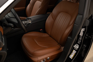 Venta rápida LHD/RHD 2021 Maserati Levante - Product Image 5