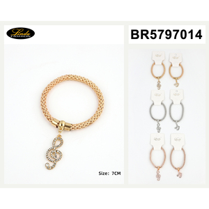 เครื่องประดับเจาะโลหะอย่างดีสร้อยข้อมือหรูหรา - Product Image 4