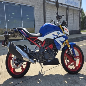 ÚLTIMAS MOTOCICLETAS EU 2025 G 310 R RECÍEN LLEGADAS CON CASCO - Product Image 4