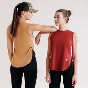 Endura Move Tee Outdoor Sports Vest in Maroon - Product Image 4