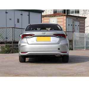 Hunter 2024 Edición Warrior Pilot, Motor Dual, Tracción en las Cuatro Ruedas, Semiautomático, Asientos de Cuero Oscuro 360, Techo Panorámico Extra Largo - Product Image 5