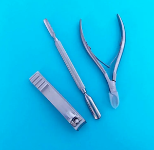 Ensemble de manucure professionnel personnalisé en acier inoxydable 3 pièces coupe-ongles de haute qualité dissolvant de callosités incurvées pince à cuticules pour les doigts - Product Image 3