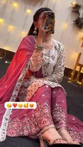 ชุดคุर्ตา/คุर्ติ ผ้าเรยอนชานเดรี ปักลายนูน สวยงามสำหรับผู้หญิง ชุดเซ็ตเสื้อและกางเกง สำหรับงานปาร์ตี้ ไม่ยับ แห้งเร็ว - Product Image 2