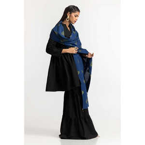 Dupatta Jacquard Teñida de Azul para Mujer, con Patrón Floral Bordado - Product Image 2