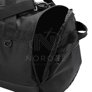 Bolsa de lona deportiva para uso en exteriores de gran capacidad personalizada de alta calidad, bolsa deportiva impermeable hecha en Pakistán - Product Image 4