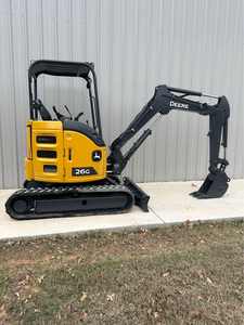Mini-excavatrice John Deere 26G neuve, équipement puissant sur chenilles pour travaux agricoles, aménagement paysager, creusement de fossés et travaux de construction. - Product Image 1