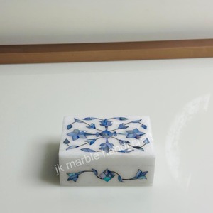 Marbre blanc artisanal avec incrustation de fleurs Boîte de travail à utiliser et cadeaux parfaits pour femmes et filles Taille-10x7,5 - Product Image 1