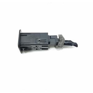 Puerto USB FIAT 500 Serie X 735722609 (15>) - Product Image 5