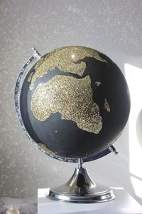 Globo Decorativo Sofisticado para Oficina en Casa de Lujo y Exhibición en Mesa - Product Image 4