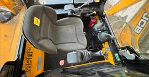 รถตักล้อยาง JCB 1CX มือสอง พร้อมหัวขุดด้านหน้าและหลัง รับประกัน 2 ปี รับน้ำหนักได้ 3500 กิโลกรัม ในแคลิฟอร์เนีย - Product Image 6