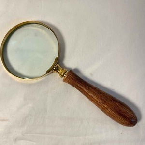 Loupe à poignée en corne de buffle, fabriquée à la main pour une lecture de précision et un style vintage classique, de haute qualité - Product Image 1