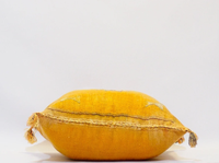 Housse de coussin jaune vif en soie de cactus abstrait marocain fait à la main pour la maison et l'hôtel OEM disponible