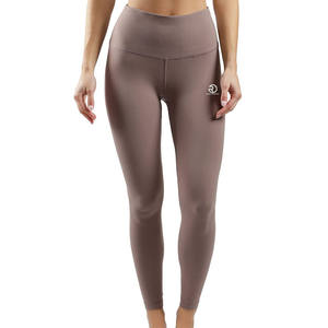 ROMAN INDUSTRIES Fabricante Profesional de Leggings para Mujer de Alta Calidad, Transpirables, de Secado Rápido, Diseño Sólido, Servicio OEM - Product Image 3