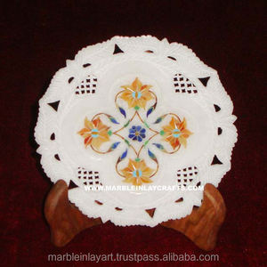 Placa colorida con incrustaciones talladas a mano de mármol - Product Image 1