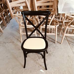 Silla Moderna <span class=keywords><strong>de</strong></span> Madera Maciza <span class=keywords><strong>de</strong></span> Haya con Respaldo Cruzado, Apilable <span class=keywords><strong>para</strong></span> Interiores y Exteriores, <span class=keywords><strong>para</strong></span> Decoración <span class=keywords><strong>de</strong></span> Mesas, Eventos, Banquetes y Hoteles - Product Image 5